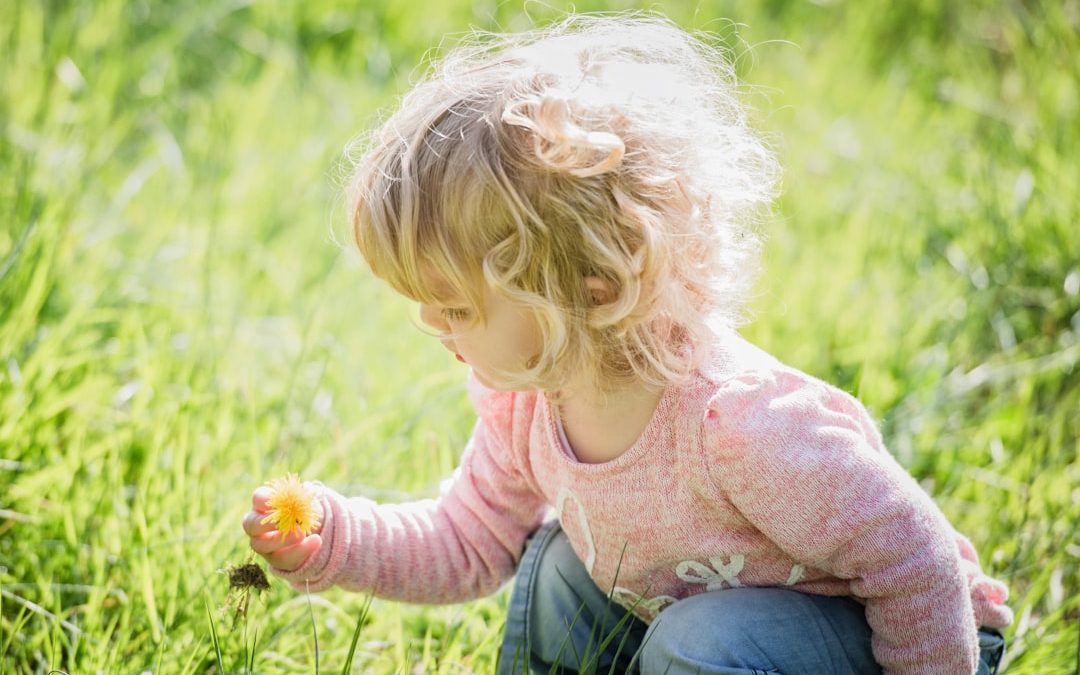 Zahnpflege bei Kleinkindern: Experten-Tipps zu Schnuller, Ernährung und erstem Zahnarztbesuch